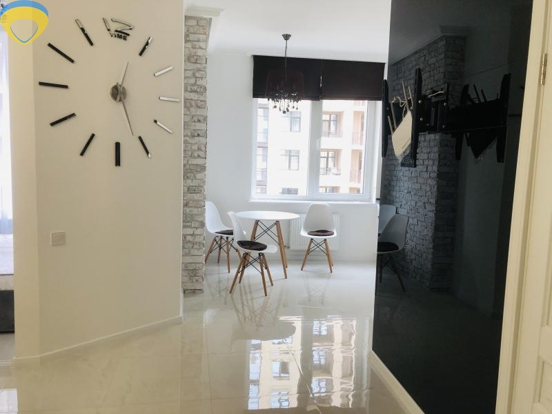 продажа однокомнатной квартиры номер A-174392 в Приморском районе, фото номер 6